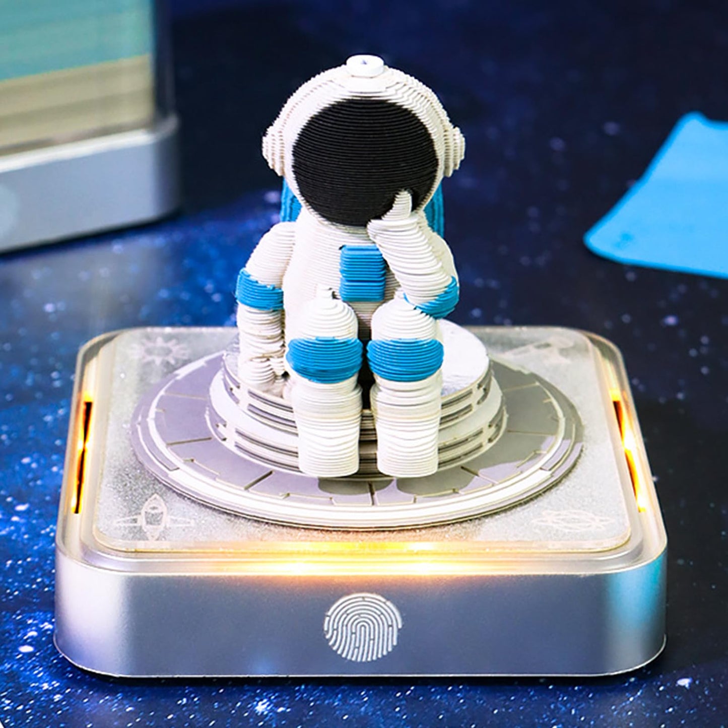 3D Calendar 2026 - Astronaut B